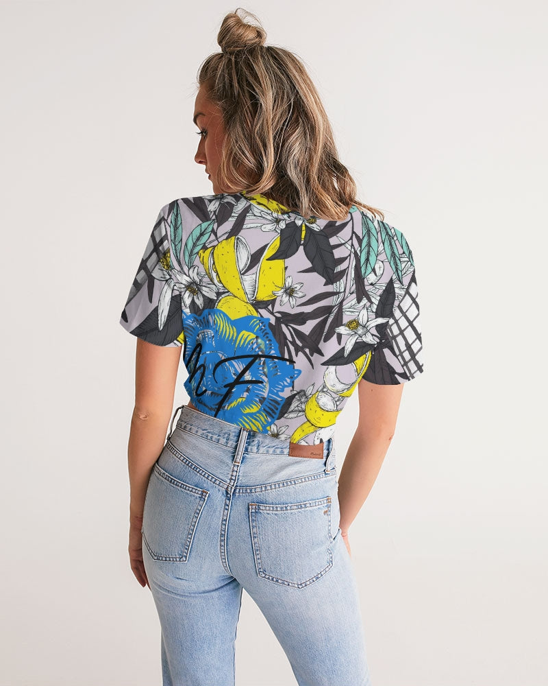 Wild with a Twist Women's Twist-Front Cropped Tee