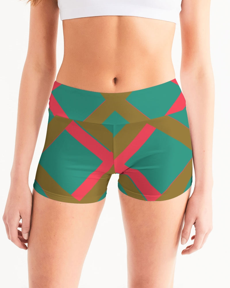 Color art Women's Mid-Rise Yoga Shorts