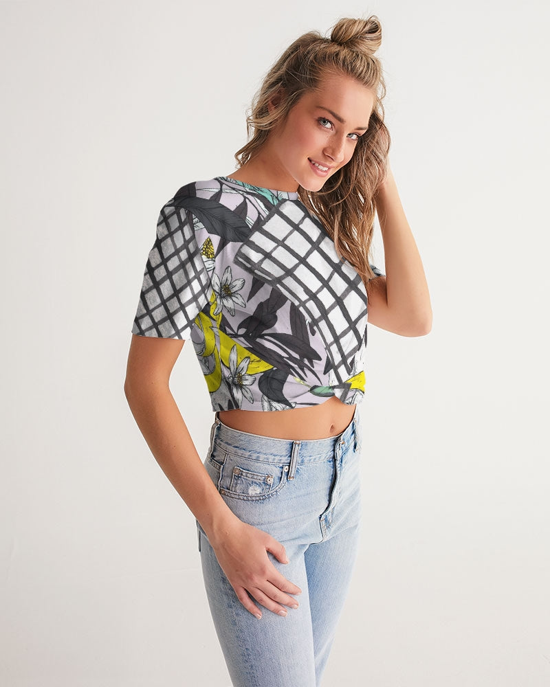 Wild with a Twist Women's Twist-Front Cropped Tee